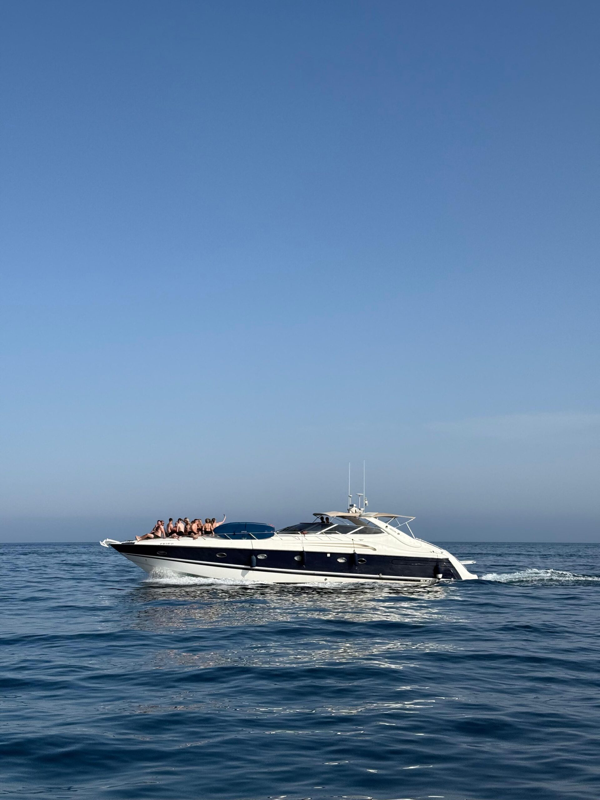 Rental Yacht Marbella | SUNSEEKER PREDATOR 63