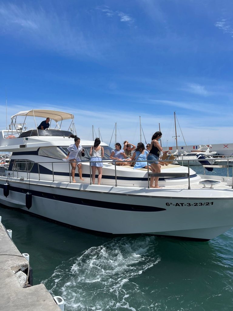 Rental Yacht Marbella | Para adultos y para niños